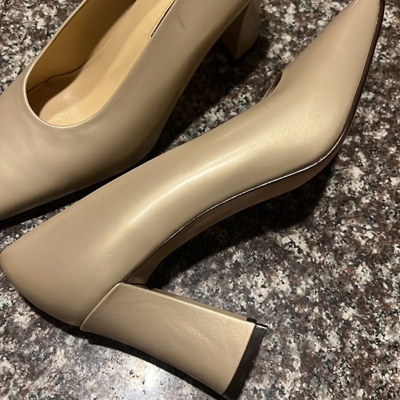 𝐕𝐈𝐀 𝐒𝐏𝐈𝐆𝐀 𝐂𝐑𝐄𝐀𝐌 𝐏𝐄𝐀𝐑𝐋𝐘 𝐅𝐋𝐀𝐑𝐄 𝐇𝐄𝐄𝐋 𝐏𝐔𝐌𝐏𝐒 - Picture 16 of 17